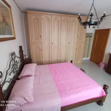 Interstellar Guest house *