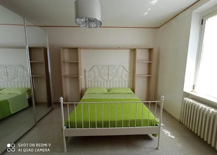 Interstellar Πανσιόν Aielli