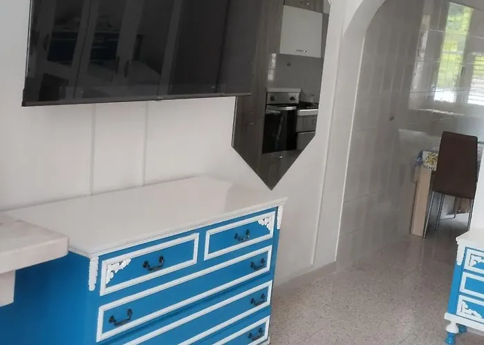 Interstellar Πανσιόν Aielli